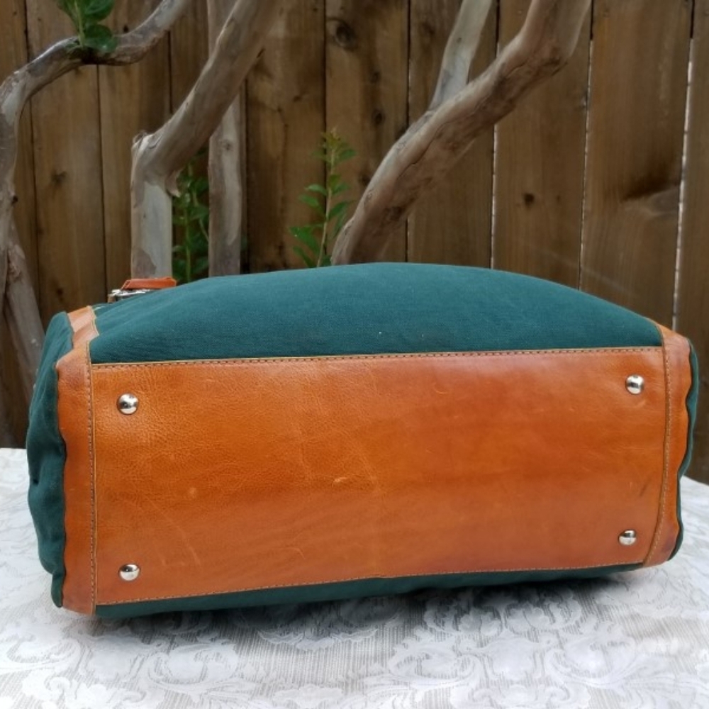 Barneys New York Green and Tan Travel Bag - Picture 13 of 16